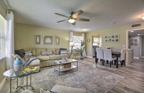 Indian Beach Sapphire Shores Apartamento | Cozy Sarasota Retreat - 3 Blocks to the Coast!