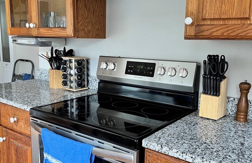 Scarborough Casa | Cozy Scarborough home 2 miles from beaches