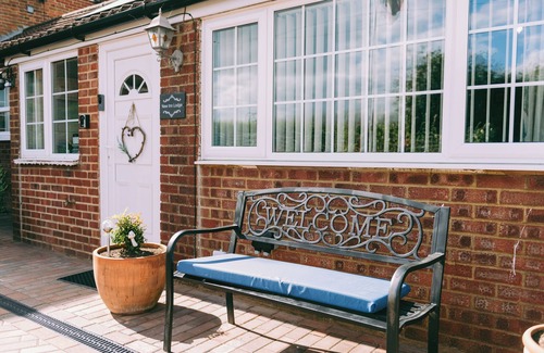 East Dereham Apartamento | Cozy Scarning Apartment for Three