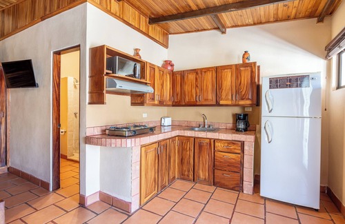 Playa Grande Cabina | Cozy Seaside AC Cabin, 300m from ocean, with pool