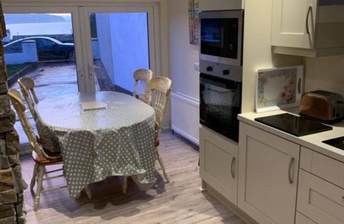 Portstewart Cabaña | Cozy seaside Cottage in Portstewart with stunning sea views