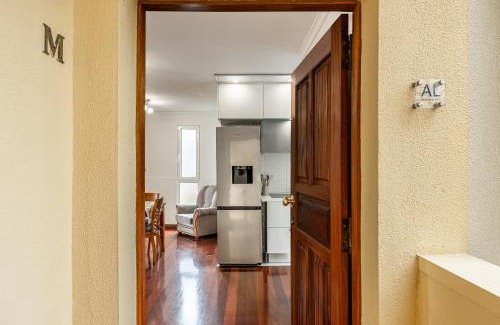 Canico Apartamento | Cozy Seaside Cottage Ocean Views and Near Beach