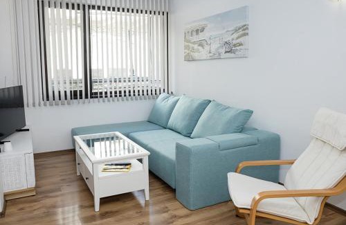 Balchik Apartamento | Cozy Seaside Escape - Stylish 1-Bedroom Apartment in Central Balchik by Flat Mаnager