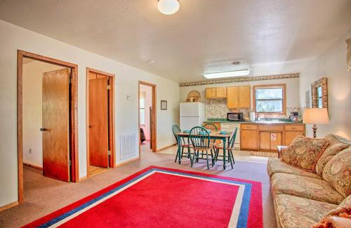 Davis Casa | Cozy, Secluded Davis Cabin on 60 Wooded Acres