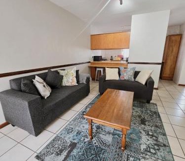 Langenhoven Park Apartamento | Cozy secure apartment