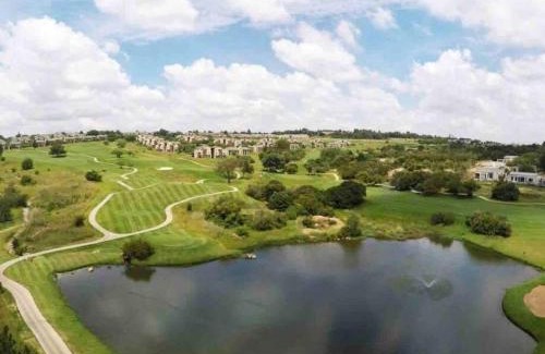 Greater Johannesburg Metropolitan Area Apartamento | Cozy Self Catering Apartment with Golf Course Views, Jackal Creek Golf Estate