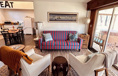 Harbert Cabaña | Cozy Serene Cabin by Lake MI&Dunes Private Hot Tub