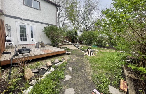 Fort Gary Casa | Cozy shared stay on the corner of Houde Drive.