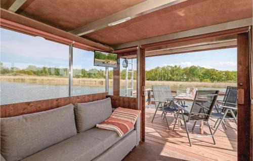 Neustrelitz Alquiler De Eote | Cozy Ship In Neustrelitz With Wifi