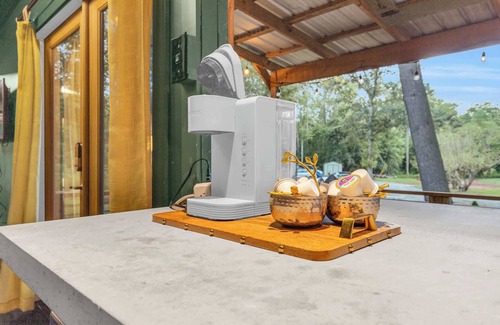 Greenville Cabina | Cozy Shipping Container - Relax by the River