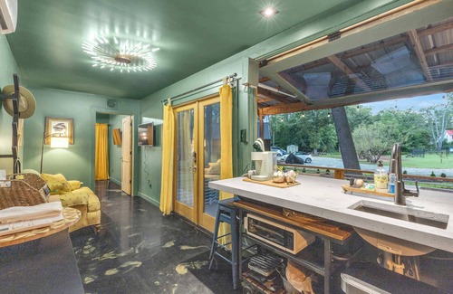 Greenville Cabina | Cozy Shipping Container - Relax by the River