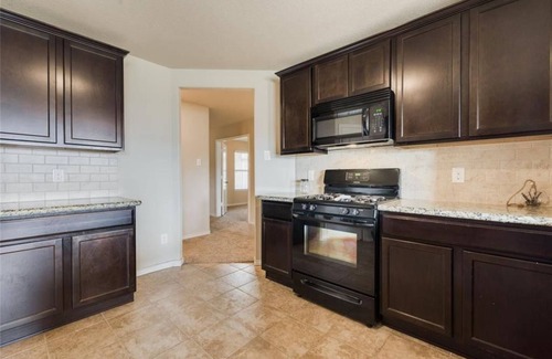 Clodine Casa | COZY SINGLE FAMILY HOME