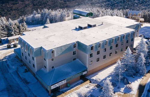 Snowshoe Condominio | Cozy Ski Condo in a Winter wonderland at Snowshoe, West Virginia