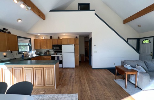 Stratton Mountain Casa | Cozy ski retreat 7 minutes from Stratton's Sunbowl!