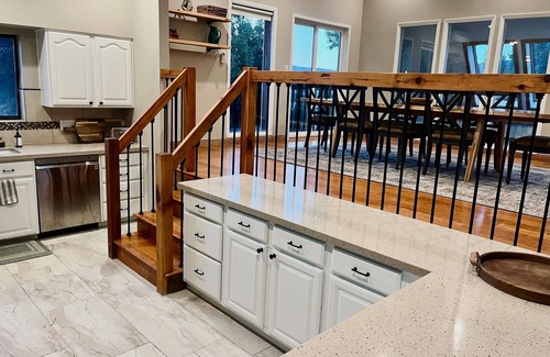 Mountain Green Casa | Cozy Ski Retreat w/HotTub and Majestic Views - Ski @ Park City, Powder or Basin