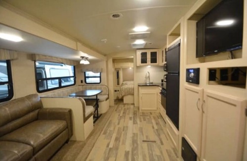 Walland Casa | Cozy Smoky Mtn RV with WiFi and Heat/AC near Cades Cove
