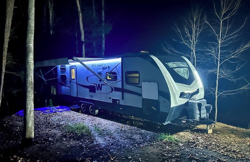 Walland Casa | Cozy Smoky Mtn RV with WiFi and Heat/AC near Cades Cove
