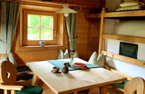 Hippach-Schwendberg Otro | Cozy solid wood alpine hut in the Zillertal Alps