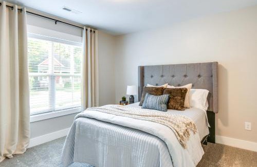 Greenville Casa | Cozy South Carolina Abode - Steps from Main Street