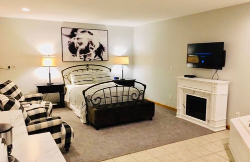 Berlin Apartamento | Cozy Spaces Suite w/Jacuzzi/Downtown Berlin
