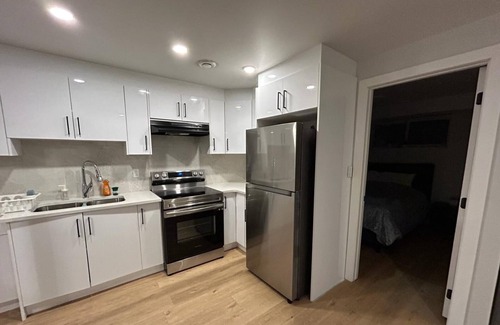 Southeast Edmonton Casa | Cozy spacious 1 bedroom full basement with separate side entrance.