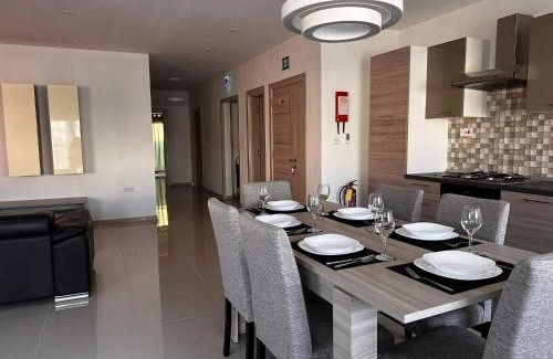 Marsaxlokk Casa | Cozy, Spacious 3 Bedroom Maisonette, 6 to 9 ppl, 1 min walk from Seafront