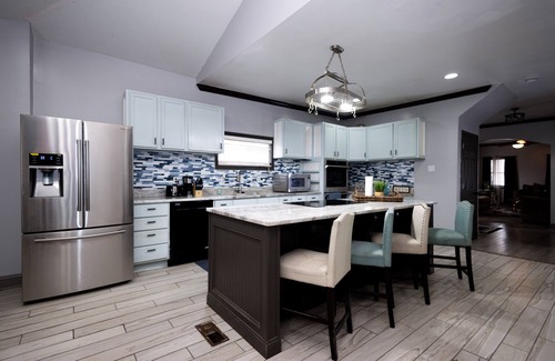 Near Eastside Casa | Cozy spacious 4 bed 3 bath home, with Theater Room sleeps up to 8.