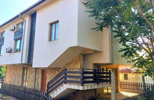 Budjaka Apartamento | Cozy, spacious apartment near Paradise Bay