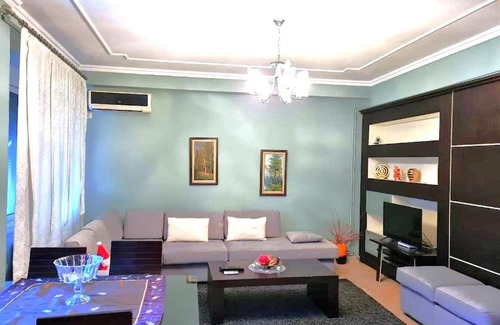 Blloku Apartamento | Cozy & Spacious Apt - City Centre Wilson Square