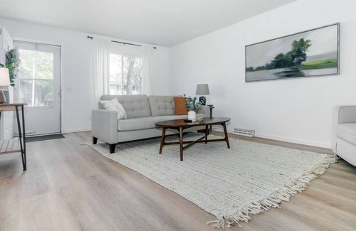 Verona Casa | Cozy, Spacious Downtown Verona 3 Bedroom Home