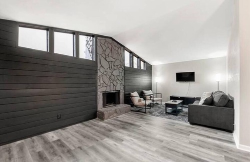 Morrow Casa | Cozy Spacious Haven Near ATL & Hartsfield-Jackson