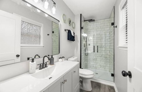 Morrow Casa | Cozy Spacious Haven Near ATL & Hartsfield-Jackson