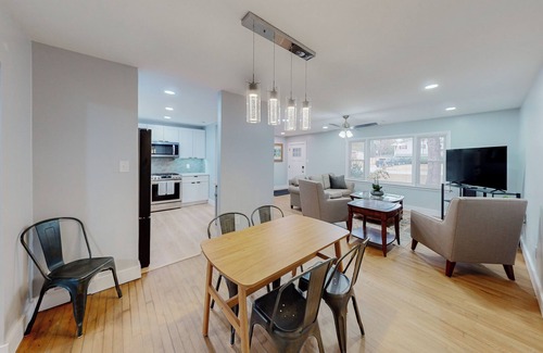 Fayetteville Casa | Cozy Split Level Pet Friendly Monthly Rental Home