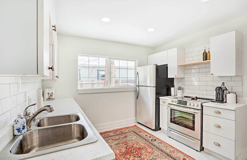 South Perry District Casa | Cozy Spokane Getaway Near Golfing & Skiing!