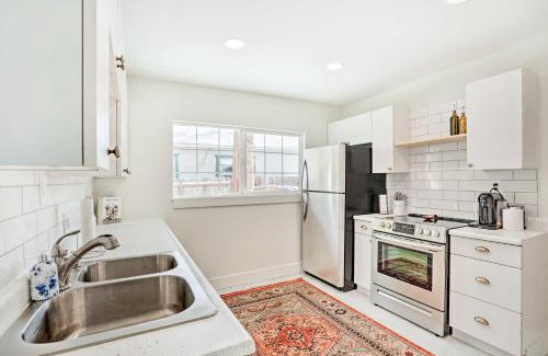 South Perry District Casa | Cozy Spokane Getaway Near Golfing and Skiing!