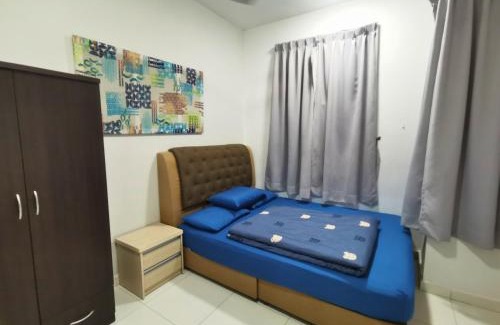 Bukit Baru Apartamento | Cozy Stay at Ayer Keroh near to MITC 6-8 pax