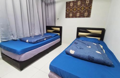 Bukit Baru Apartamento | Cozy Stay at Ayer Keroh near to MITC 6-8 pax