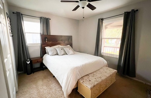 Grand Rapids Casa | Cozy stay with backyard firepit and minutes from GR