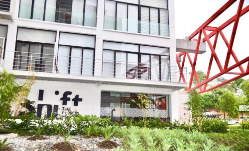 Zona 16 Apartamento | Cozy Stays Cayala Apartments near USA Embassy 601
