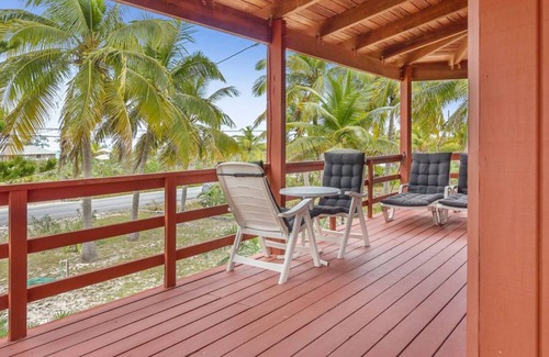 Great Exuma Casa | Acogedora casa de zancos con gran patio