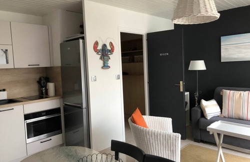 Noirmoutier-en-l'Ile Apartamento | Estudio a 50m de la playa con terraza privada, parking y WiFi
