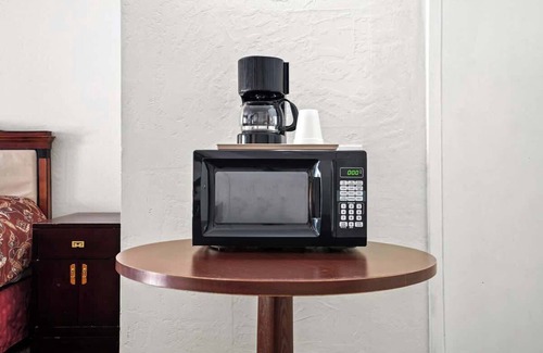Fremont Casa | (Cozy studio, 1BR, 1BA, No kitchen)