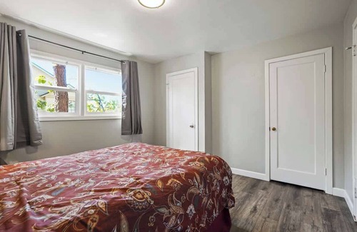 Fremont Casa | (Cozy studio, 2BED, 1BA, w/ kitchen)