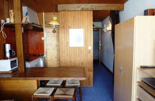 Arette Apartamento | Estudio acogedor 4 pers, acceso directo a pistas, balcón, casillero de esquí