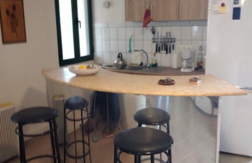 Raches Apartamento | Cozy studio apartment in the middle of a large garden. Have dogs.