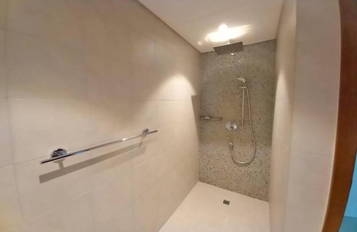 Al Raha Beach Apartamento | Cozy Studio Apartment in a Waterfront Building