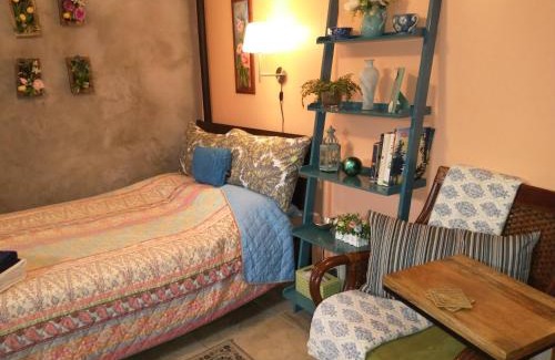 Queens Casa | Cozy studio at the heart of Jackson Heights