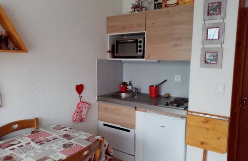Cohennoz Apartamento | Estudio acogedor para 4 personas, terraza, parking, a 300m de las pistas y comercios
