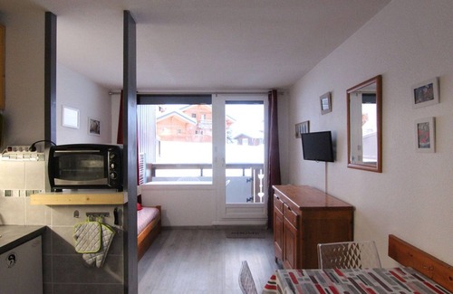 Bergers Apartamento | Estudio acogedor para 5 en L'Alpe d'Huez, cerca de pistas y servicios, con balcón y admite mascotas