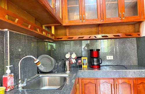 Bayombong Apartamento | Cozy Studio + Free Parking & Local Coffee!